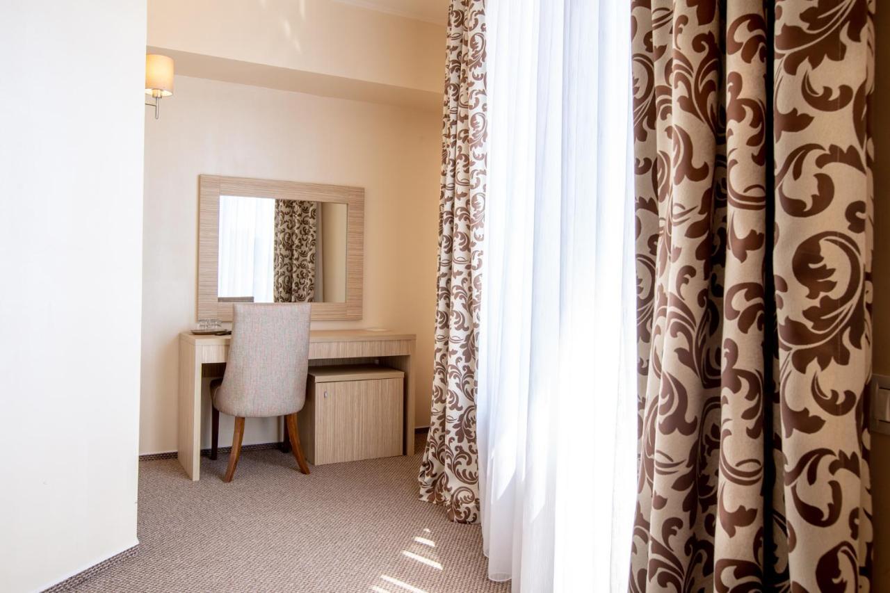 Hotel Bueno 3*