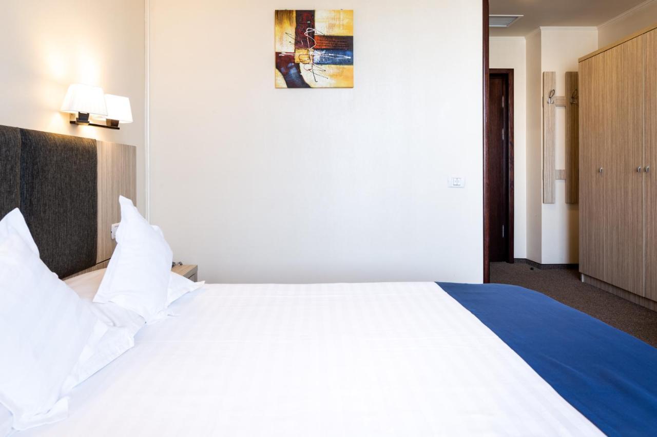 Hotel Bueno